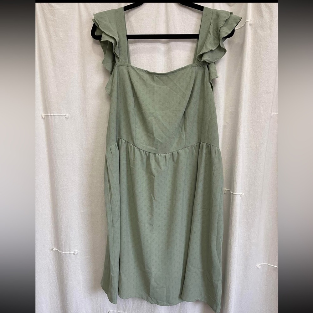 SHEIN Green Ruched Tie Front Sundress